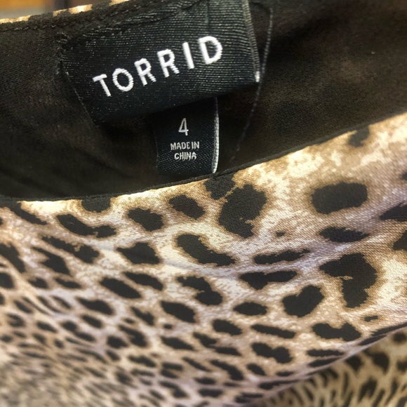 Leopard spaghetti top Torrid 4 - Picture 2 of 3
